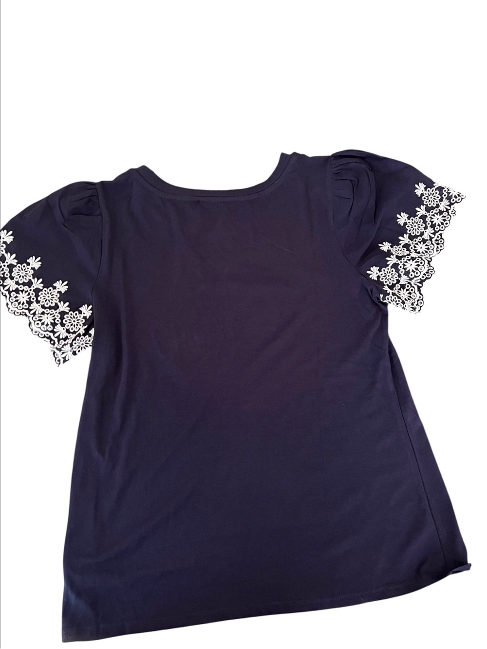 Emily Daniels L Navy Puff-Sleeve Tee with White Floral Embroidery